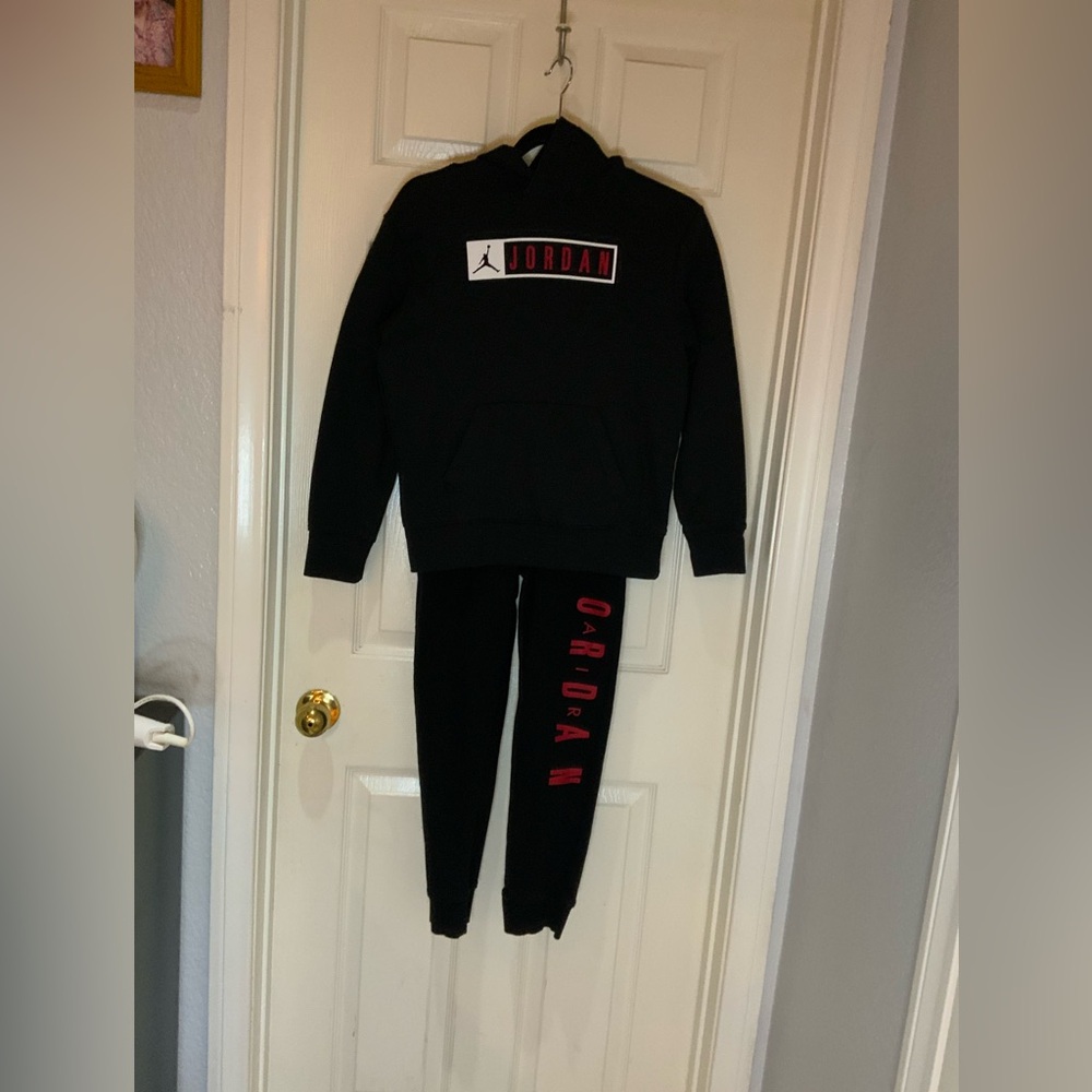 Jordan hoodie and sweatpants  size 10-12y
